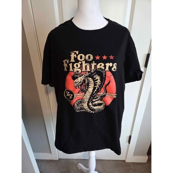 Foo Fighters T shirt women's XL - Picture 1 of 8